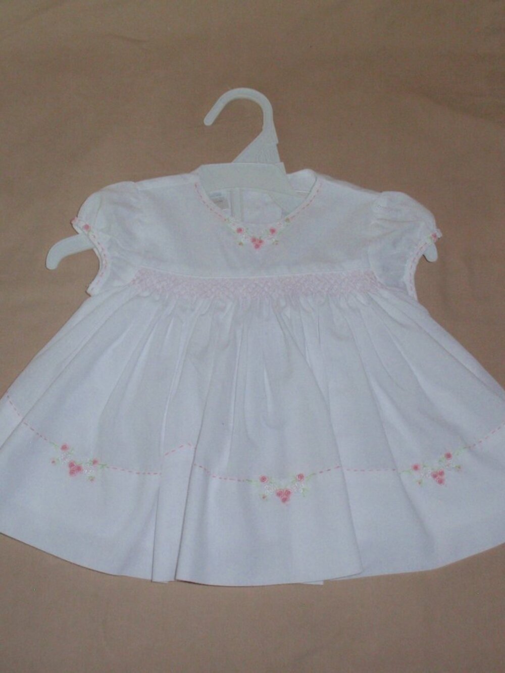Sarah Louise England White Flower Roses Embroidered Dress Sz NB Newborn